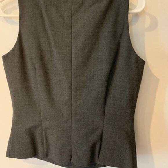 Ann Taylor Wool Stretch Shell and Pencil Skirt Suit size 6 - Picture 8 of 10